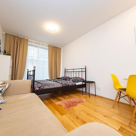 Lovely Studio Apartment, Free Parking 1,55 Hight Prag Eksteriør billede